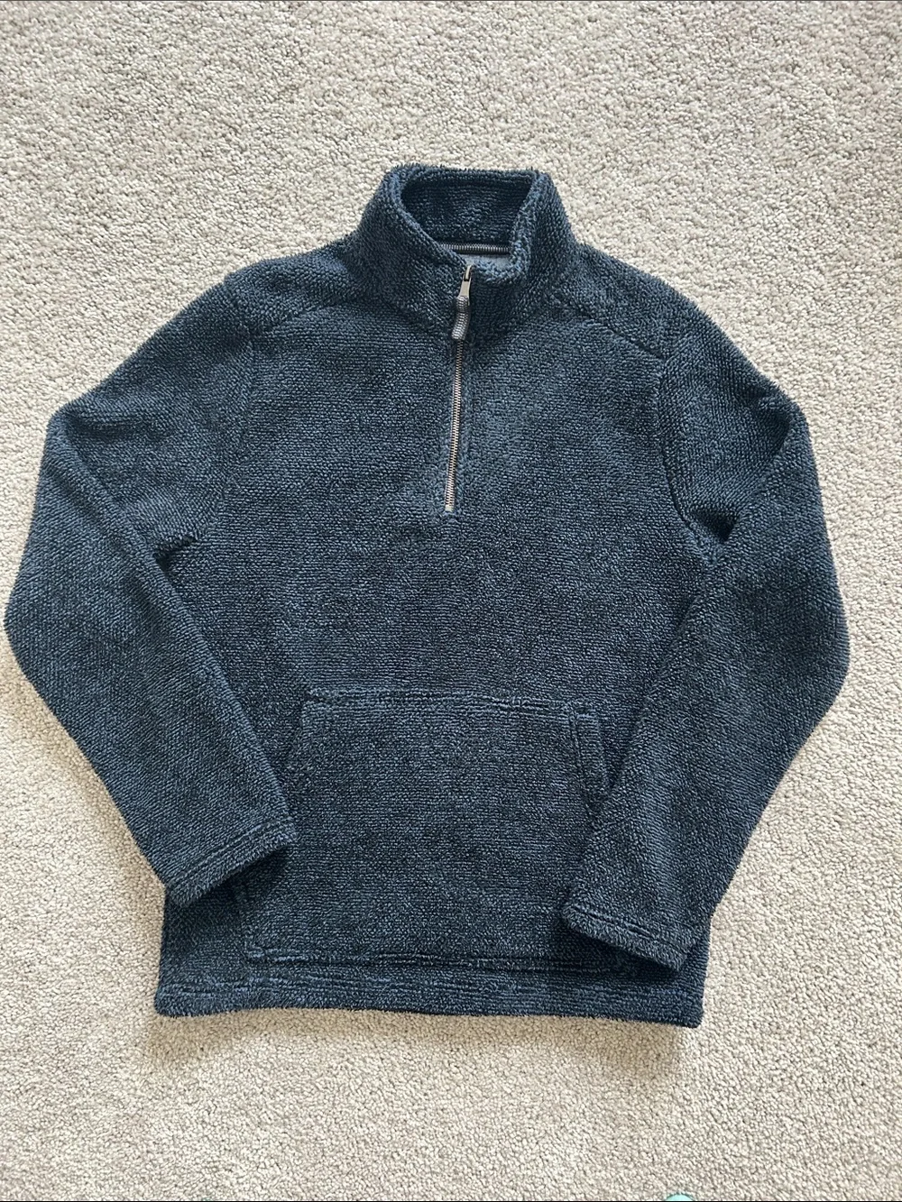 Pull Over Sweater - Picture 1 of 3